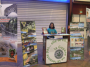 Stand Couleurs Amazone / Zoo de Guyane Stand Couleurs Amazone / Zoo de Guyane